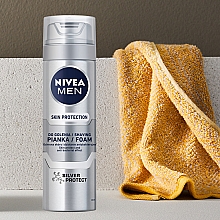 Ochronna pianka do golenia - NIVEA MEN Silver Protect Shaving Foam — Zdjęcie N2