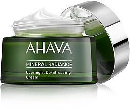 Mineralny krem antystresowy do twarzy na noc - Ahava Mineral Radiance Overnight De-Stressing Cream — Zdjęcie N3