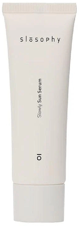 Serum do twarzy z filtrem przeciwsłonecznym - Slosophy Slowly Sun Serum SPF50+ PA++++ — Zdjęcie N1