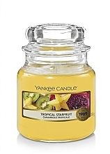 Świeca zapachowa w szklanym słoiku - Yankee Candle Tropical Starfruit — Zdjęcie N1