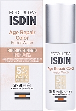 Koloryzujący krem przeciwsłoneczny do twarzy o potrójnym działaniu - Isdin FotoUltra Age Repair Color SPF50 — Zdjęcie N2