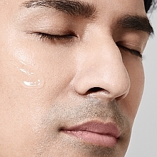 Energetyzujący koncentrat do twarzy dla mężczyzn - Shiseido Men Ultimune Power Infusion Concentrate — Zdjęcie N7