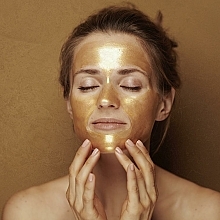 Rozświetlająca maska do twarzy z płynnym złotem - Avon Planet Spa Radiance Ritual Liquid Gold Face Mask — Zdjęcie N4
