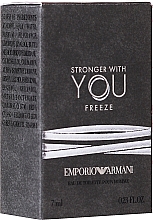 PREZENT! Giorgio Armani Emporio Armani Stronger With You Freeze - Woda toaletowa (mini) — Zdjęcie N2