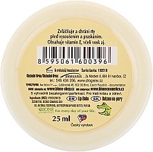 Balsam do ust z mleczkiem pszczelim i koenzymem Q10 - Bione Cosmetics Honey + Q10 With Vitamin E and Bee Wax Lip Balm — Zdjęcie N3