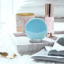 Szczoteczka soniczna do oczyszczania i masażu twarzy - Foreo Luna Mini 3 Facial Cleansing Brush Mint — Zdjęcie N6