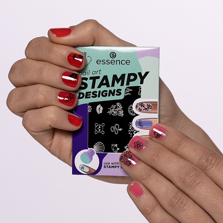 Płytki ze wzorkami do paznokci - Essence Nail Art Stampy Designs — Zdjęcie N3