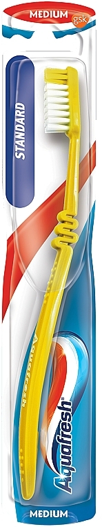 Średnio twarda szczoteczka do zębów Standard, żółta - Aquafresh Medium Toothbrush