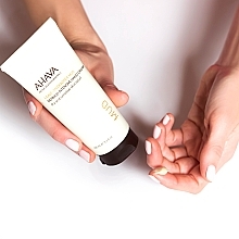 Odżywczy krem do rąk - Ahava Dermud Body Cream Dry & Sensitive Relief — Zdjęcie N6