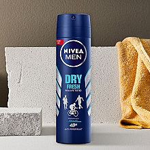 Antyperspirant w sprayu dla mężczyzn - NIVEA Dry Fresh Men Deodorant — Zdjęcie N3