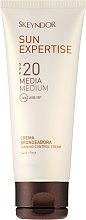 Wodoodporny krem ochronny do twarzy SPF 20 - Skeyndor Sun Expertise Tanning Control Cream  — Zdjęcie N2