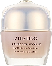Духи, Парфюмерия, косметика Rozjaśniający podkład do twarzy SPF 15 - Shiseido Future Solution LX Total Radiance Foundation