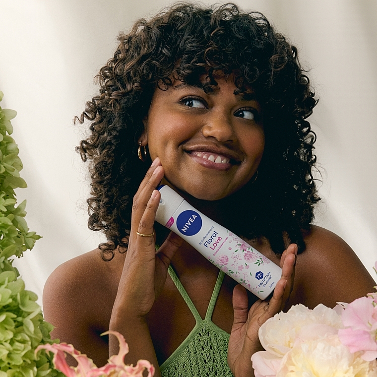 Antyperspirant w sprayu - NIVEA Anti-Perspirant Floral Love Limited Edition — Zdjęcie N11