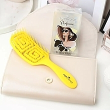 Szczotka do włosów 64494 Yellow Glow, kwadratowa - Top Choice Perfume Hairbrush — Zdjęcie N3