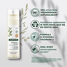 Suchy szampon z płatkami owsianymi i ceramidami do ciemnych włosów - Klorane Dry Shampoo Ultra-Gentle With Oat&Ceramide Dark Hair — Zdjęcie N6