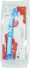 Szczoteczka do zębów dla dzieci CS Baby, niebieska (opakowanie celofanowe) - Curaprox Baby Toothbrush Blue — Zdjęcie N1