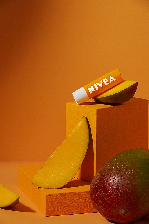 Nawilżająca pomadka do ust Mango - NIVEA Mango Shine Lip Balm — Zdjęcie N5