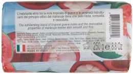 Naturalne mydło ujędrniające w kostce Marakuja i guawa - Nesti Dante Paradiso Tropicale Firming — Zdjęcie N2