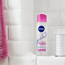Wzmacniający szampon micelarny do łamliwych włosów i wrażliwej skóry głowy - NIVEA Micellar Strengthening Shampoo — Zdjęcie N4