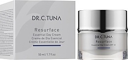 Nawilżający krem do twarzy na dzień - Farmasi Dr.C.Tuna Resurface Essential Day Cream — Zdjęcie N2