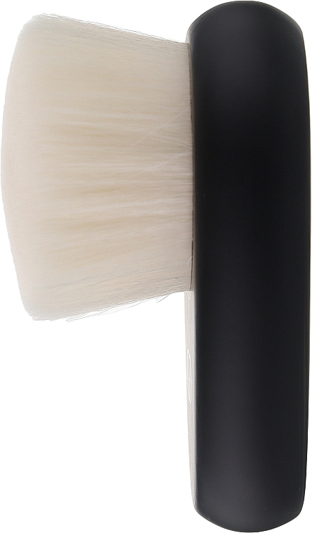 PRZECENA! Pełnokryjący pędzel kabuki - Dior Backstage Face Brush 18 * — Zdjęcie N2