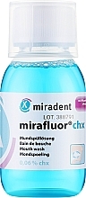 Płyn do płukania jamy ustnej z chlorheksydyną 0,06% - Miradent Mirafluor Chx — Zdjęcie N1