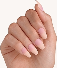 	Samoprzylepne sztuczne paznokcie - Essence Nails In Style Cafe Au Lait — Zdjęcie N3