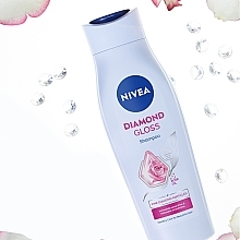 Nabłyszczający szampon wygładzający do włosów - NIVEA Shine Shampoo Diamond Gloss — Zdjęcie N4