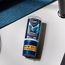 Dezodorant w kulce - NIVEA MEN Magnesium Dry Deodorant  — Zdjęcie N2