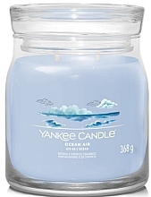 Świeca zapachowa w słoiku Ocean Air, 2 knoty - Yankee Candle Singnature  — Zdjęcie N1