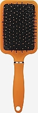 Kup Szeroka prostokątna szczotka do włosów z nylonowym włosiem i szpilkami, pomarańczowa - Disna Pharma