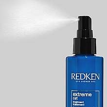 Spray do zniszczonych włosów - Redken Extreme Cat Protein Reconstructing Hair Treatment Spray — Zdjęcie N5