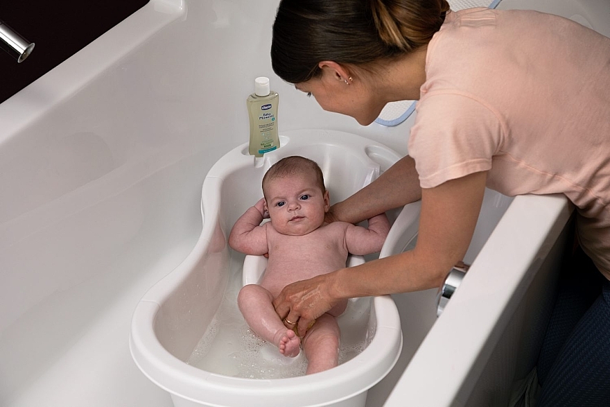 Delikatny płyn do mycia ciała i włosów - Chicco Baby Moments Gentle Body Wash And Shampoo — Zdjęcie N5