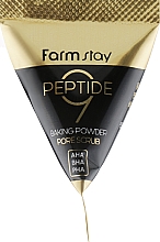 Kup Peeling z kompleksem peptydowym i aminokwasami - FarmStay Peptide 9 Baking Powder Pore Scrub