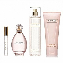 Kup PRZECENA! Sarah Jessica Parker Lovely - Zestaw (edp 100 ml + edp 15 ml + sh/gel 200 ml + b/l 200 ml) *