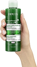 Vichy Dercos Micro Peel Anti-Dandruff Scrub Shampoo - Przeciwłupieżowy szampon peelingujący z kwasem salicylowym do włosów — Zdjęcie N5