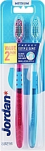 Średnio twarda szczoteczka do zębów , niebieska + różowa - Jordan Target Teeth Toothbrush — Zdjęcie N1