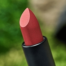 Szminka - Catrice Mystic Forest Lipstick — Zdjęcie N3