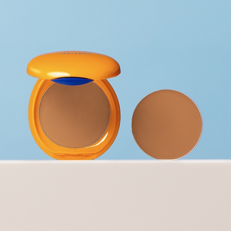 Kompaktowy podkład z filtrem przeciwsłonecznym - Shiseido Tanning Compact Foundation SPF10 — Zdjęcie N8