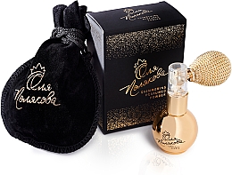 Kup Perfumowany rozświetlacz do twarzy - Olya Polyakova Shimmering Perfumed Powder