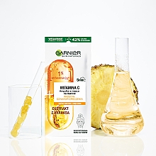 Ampułka w masce na tkaninie przeciw oznakom zmęczenia z witaminą C i ekstraktem z ananasa - Garnier Skin Naturals  — Zdjęcie N2