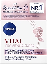 Przeciwzmarszczkowy krem na dzień - NIVEA Vital Promienna skóra — Zdjęcie N2