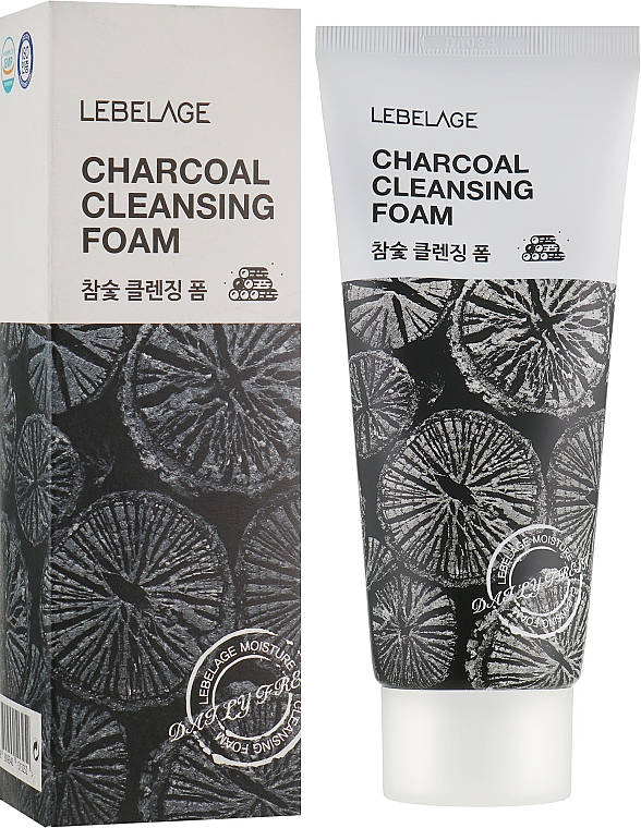 Pianka myjąca z węglem drzewnym - Lebelage Charcoal Cleansing Foam