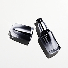 Energetyzujący koncentrat do twarzy dla mężczyzn - Shiseido Men Ultimune Power Infusion Concentrate — Zdjęcie N2