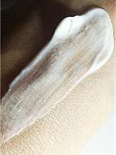 Nawilżający krem do twarzy z kwasem hialuronowym i masłem murumuru - SkinDivision Priming Moisturizer Complexion-Enhancing Rich Cream — Zdjęcie N6