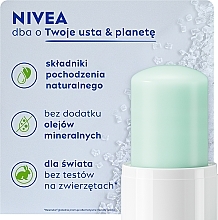Pielęgnujący peeling do ust w sztyfcie Aloes + witamina E - NIVEA Caring Scrub Super Soft Lips Aloe Vera + Vit-E — Zdjęcie N7