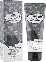 Kup Pianka do mycia twarzy z węglem drzewnym - Esfolio Pure Skin Charcoal Cleansing Foam