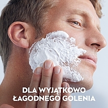 Żel do golenia do skóry wrażliwej - NIVEA MEN Active Comfort System Shaving Gel — Zdjęcie N6