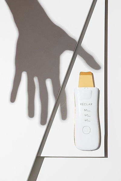Urządzenie do peelingu ultradźwiękowego, galwanizacji twarzy i terapii światłem ze złotą głowicą - Reclar Ritual Peeler Gold — Zdjęcie N8