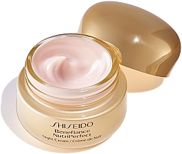 Krem do twarzy na noc - Shiseido Benefiance NutriPerfect Night Cream — Zdjęcie N4